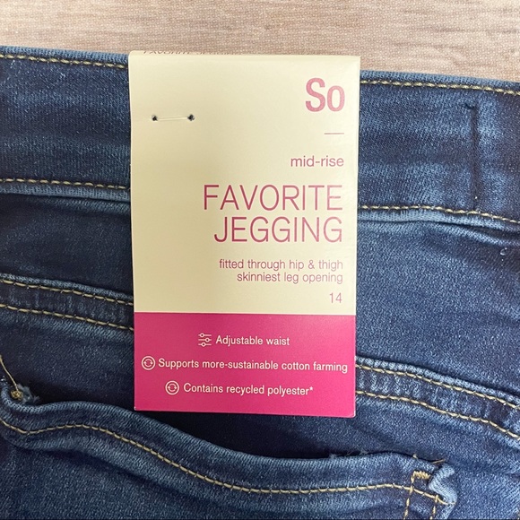 SO Dark Wash Skinny Jeggings Silver Star Accents Stretch Girls 14 NWT Mid Rise - Picture 11 of 11